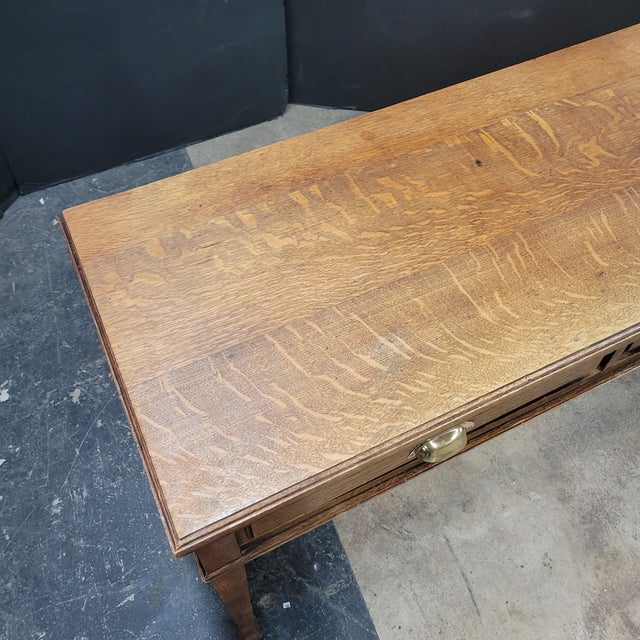 Early 20th Century Early 20th Century English Oak 2 Drawer Console Table With Tapered Legs and Spade Feet For Sale - Image 5 of 13