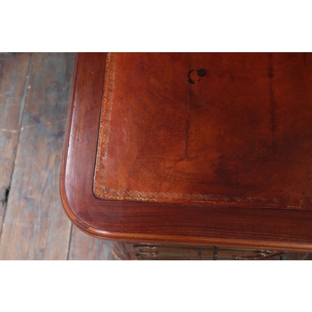 French Burr Walnut Pedestal Desk with Gilt Bronze Ormolu Mounts, 1880s For Sale - Image 15 of 18