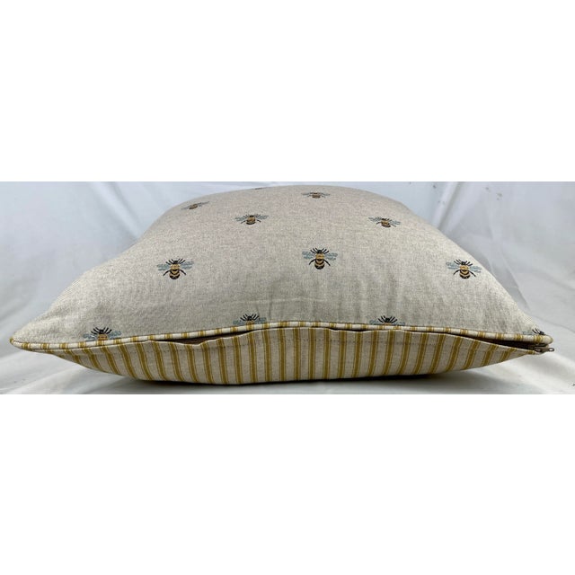 Cream 20" Square Decorative Throw Pillow Featuring a Pattern Made Up of Stately Bees in Flight - Made in the U K For Sale - Image 8 of 11