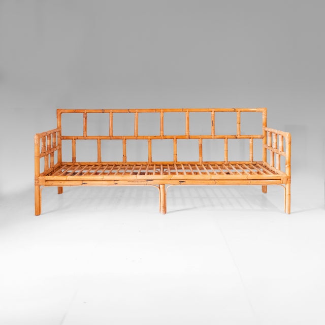 1970s Italian Bamboo and Rattan Sofa, Vivai del Sud Style, Riviera Modern An elegant mid-century modern three-seater sofa,...