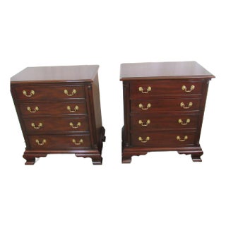 1990s Pair Henkel Harris Mahogany Nightstands Column For Sale