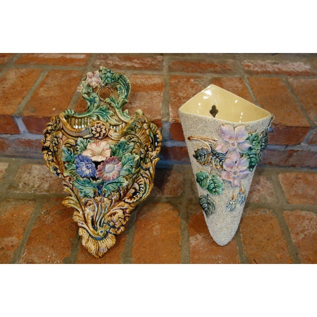 Antique French Majolica Barbotine Wall Pocket Flower Vase 19th Century Confetti For Sale - Image 4 of 13