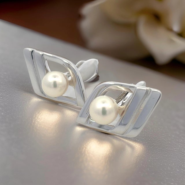 Metal 1990s Pair of Mikimoto Estate Akoya Pearl Cufflinks Silver 7.50 mm For Sale - Image 7 of 8