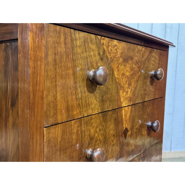 English Chest of Drawers in Walnut Burl and Oak, 1930s For Sale - Image 12 of 18