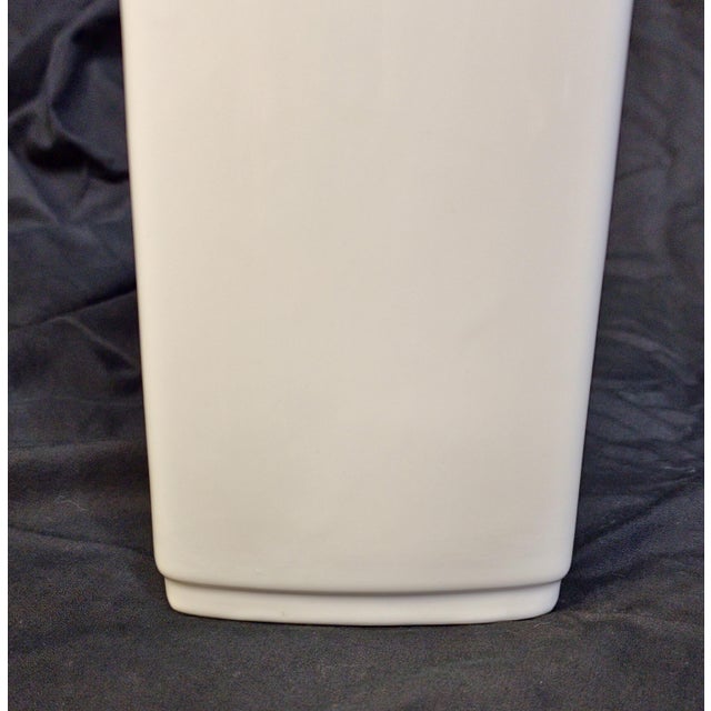 Mid-Century Modern 1950s Rare Gerold Porzellan Vase ~ Unique ~ West Germany White Porcelain For Sale - Image 3 of 5