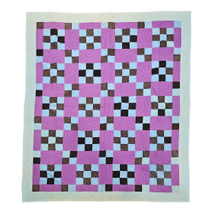 Mid 20th Century American Amish Quilt