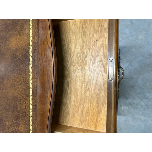 Vintage Karges French Provincial Walnut Executive Writing Desk With Embossed Leather Top For Sale - Image 13 of 18