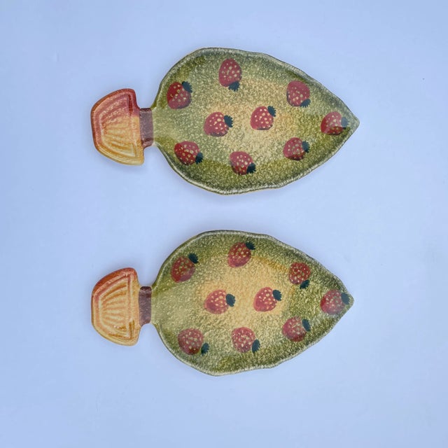 1980s Italian Handpainted Strawberry Topiary Dishes – Set of Two For Sale - Image 5 of 8