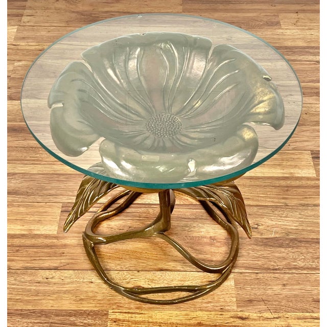 This is a spectacular little side table. The base is cast in the shape of a flower with three leaves. A 5/16 thick, full...