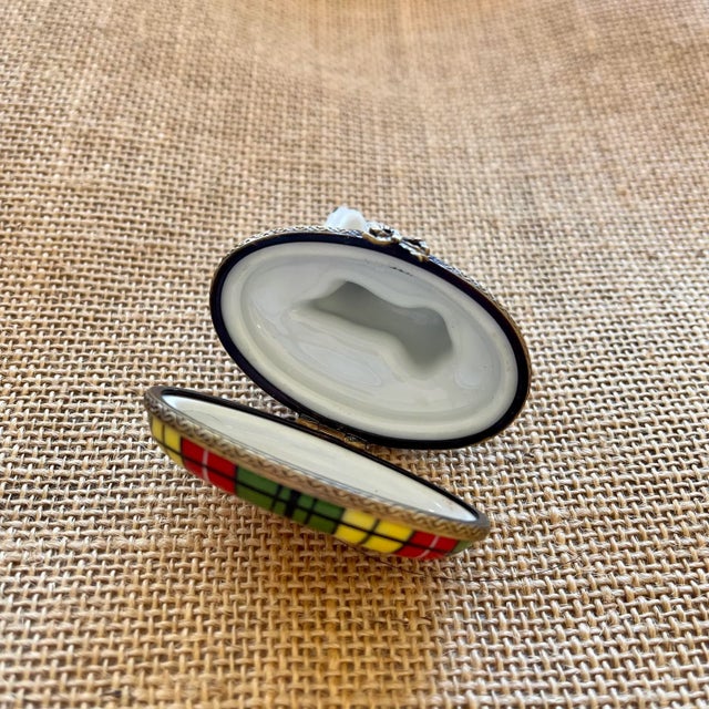 Ceramic 1980s Limoges Porcelain Scottie Dog Box For Sale - Image 7 of 11