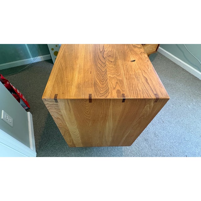 1950s Pair of Oak and Walnut Mid-Century Modern Dressers by Merton Gershun For Sale - Image 5 of 8