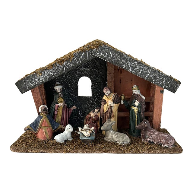 Vintage One Piece Christmas Nativity Scene For Sale