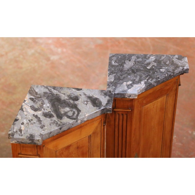 French Pair of 19th Century French Louis Philippe Marble Top Walnut Corner Cabinets For Sale - Image 3 of 9