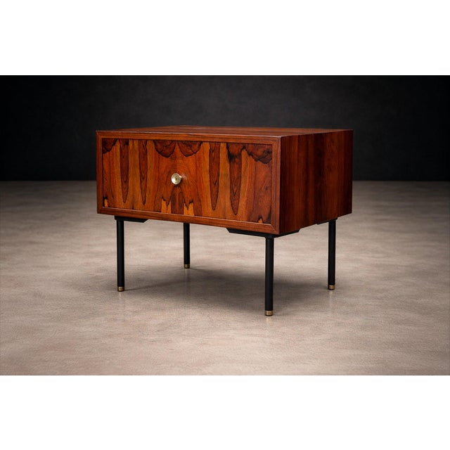 Geraldo de Barros for Unilabor Pair of Brazilian Rosewood Nightstands, Brazil 1950s - Lot 904 For Sale - Image 9 of 17
