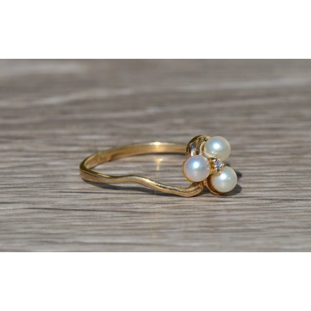 2000 - 2009 The Ellison: Ladies Vintage Pearl and Diamond Ring in 10K For Sale - Image 5 of 8