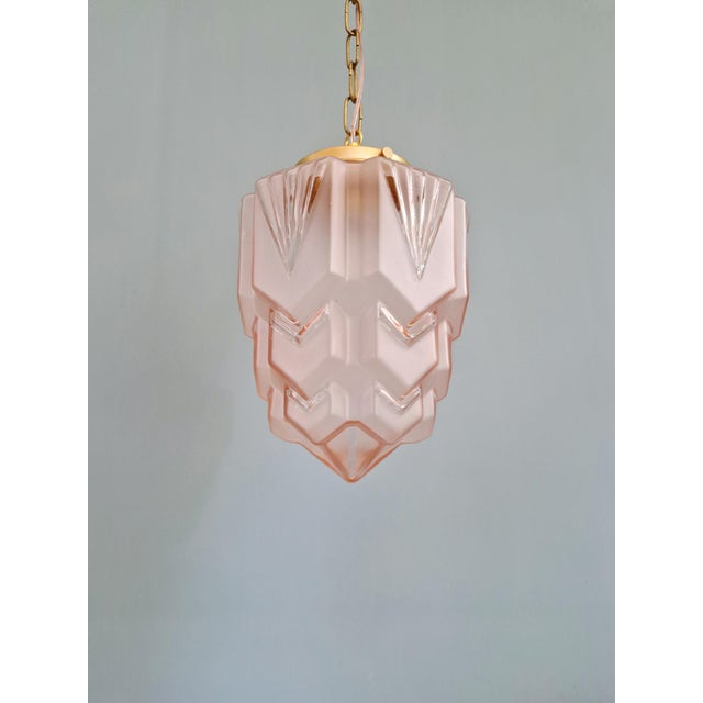 Pink Art Deco Skyscraper Pendant Light in Frosted Pink Glass, 1920s For Sale - Image 8 of 14