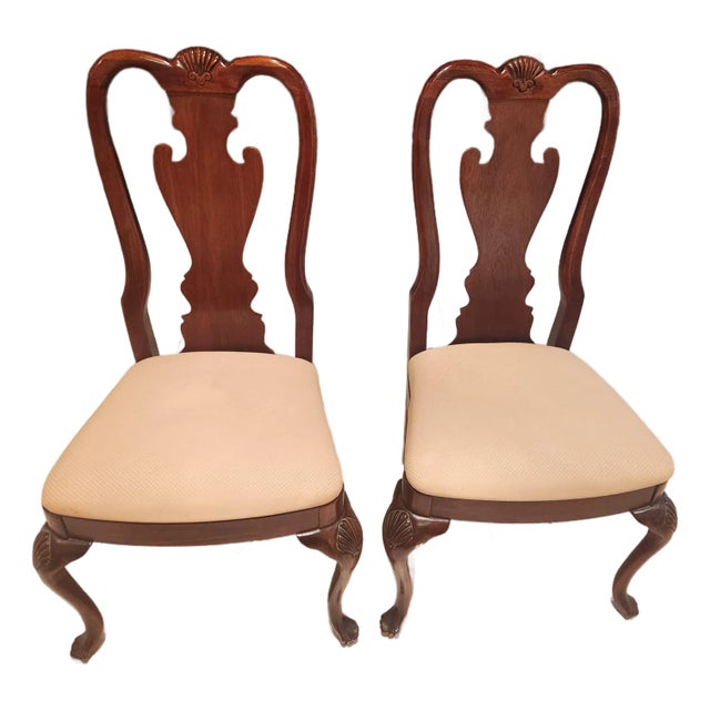 Pair of Thomasville Vintage Chippendale Style Chairs For Sale