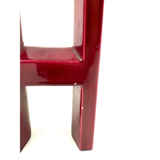 Space Age Red H Letter Shaped Ceramic Solifleur Vase, Marcel Radureau Ca. 1970 For Sale - Image 11 of 13