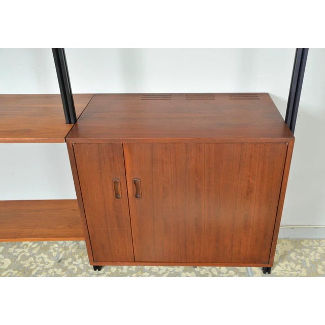 Herman Miller Mid-Century Omni Modular Shelving System in Walnut by George Nelson for Herman Miller, 1952 For Sale - Image 4 of 18