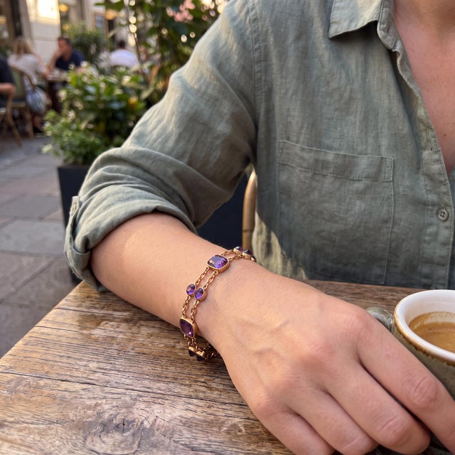 Mid 20th Century 1940's 14k Rose Gold Faceted and Cabochon Fine Amethyst Link Bracelet For Sale - Image 5 of 5