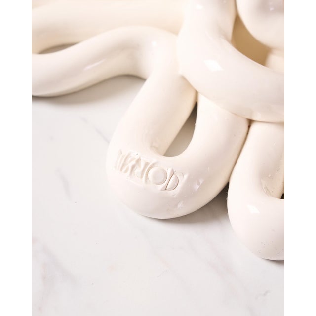 Sculptural Postmodern “Indian Summer Vessel” Vase by Gaetano Pesce for Fish Design in White and Amber Polyurethane Resin For Sale - Image 9 of 14