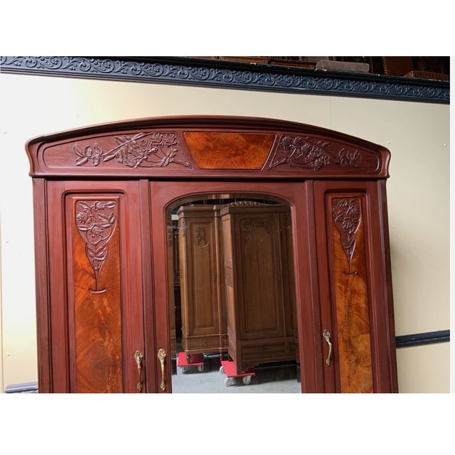 Antique Art Nouveau Wardrobe from École Nancy, 1910 For Sale - Image 6 of 11