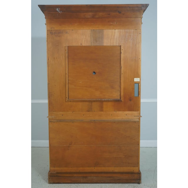Ej Victor Chinoiserie Eglomise Mirror Door Bar Cabinet For Sale - Image 15 of 18