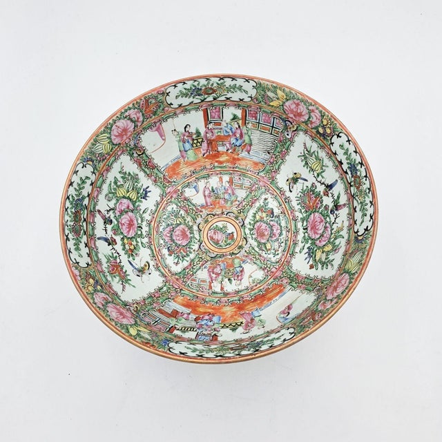 Rose Medallion Large Bowl, 19th C. China For Sale In San Francisco - Image 6 of 10