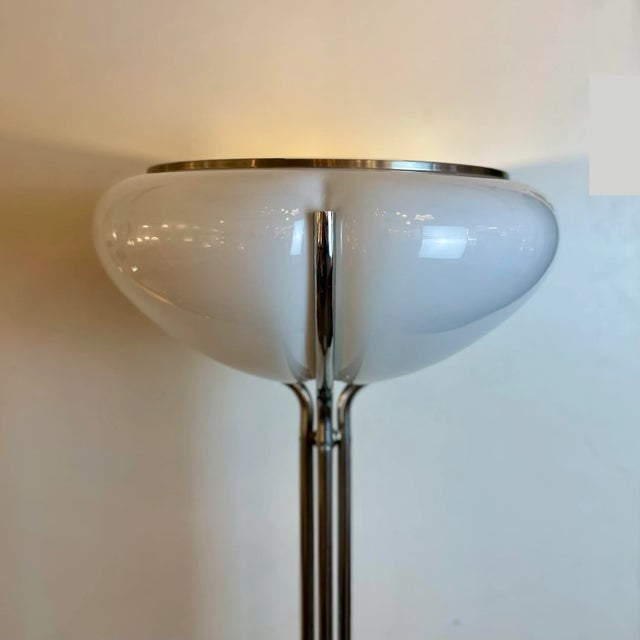 1970s Vintage Floor Lamp by Gae Aulenti for Guzzini, 1970s For Sale - Image 5 of 17