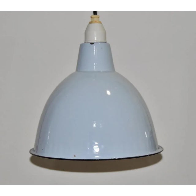 Gray Enameled Metal Lamp, in Good conditions. Designed 1920 to 1949 Up to 250V (Europe/UK Standard).The wiring of this...