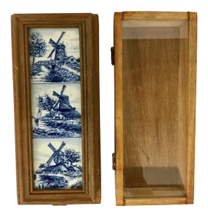 1960 English Traditional Cigar Boxes With Delftware Tile & Glass -a Pair