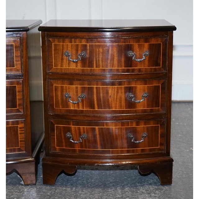 Vintage English Bedside Tables, Set of 2 For Sale - Image 5 of 17