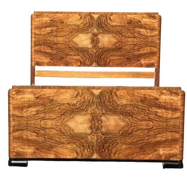 Art Deco Double Bed in Figured Walnut, 1930s For Sale - Image 14 of 14