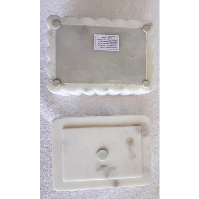 Modern Fluted Marble Alabaster White Vanity Jewelry Trinket Box For Sale - Image 4 of 8