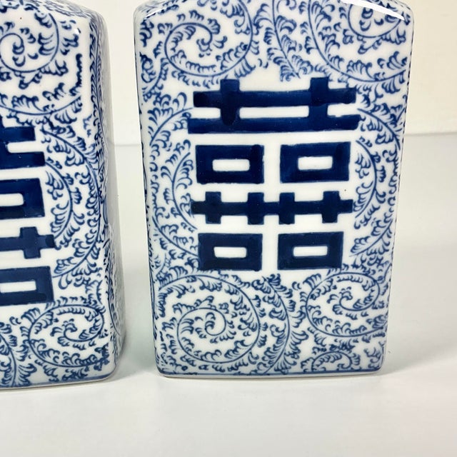 Mid-Century Boho Chic Chinoiserie Hollywood Regency Blue & White Square Happiness Ginger Jars - A Pair For Sale - Image 4 of 15