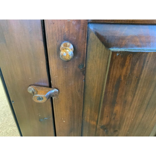 Circa 1980’s Von Hohen Country American Cupboard For Sale In New York - Image 6 of 10