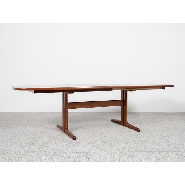 Mid-Century Modern Mid-Century Modern Danish Extendable Oval Dining Table in Teak from Skovby, 1960s For Sale - Image 3 of 13