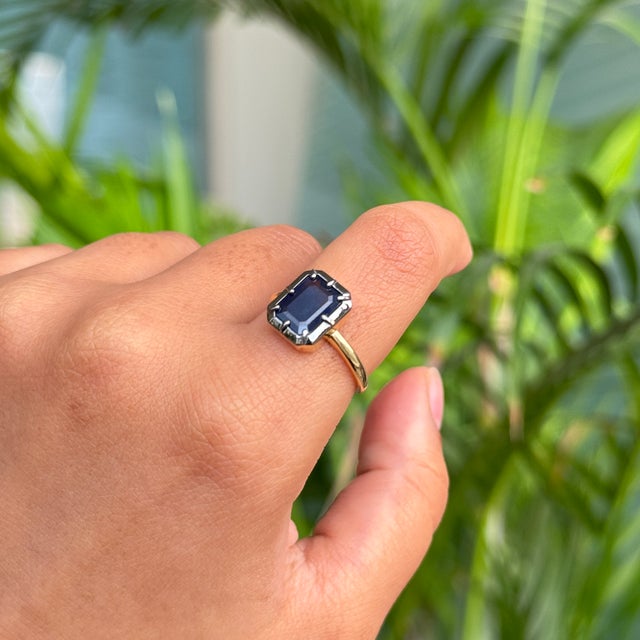 2.28 Carat Sapphire Georgian Style Black Rodium Solitaire Ring Size 5.5 in 18k Solid Gold For Sale - Image 10 of 16