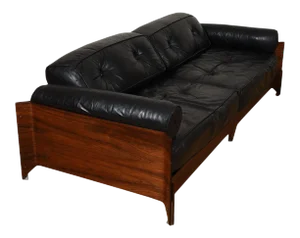 The ‘Brasilinia’ Sofa, a Piece by Jorge Zalszupin