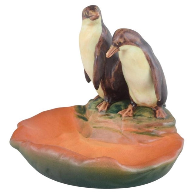 1920s Ceramic Dish with Two Penguins from Ipsens Enke, 1920s For Sale - Image 5 of 5