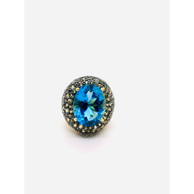 Gemstone Bochic "Orient" Vintage Gray Diamond, & Blue Topaz Ring Set In 18K Gold & Silver For Sale - Image 7 of 18