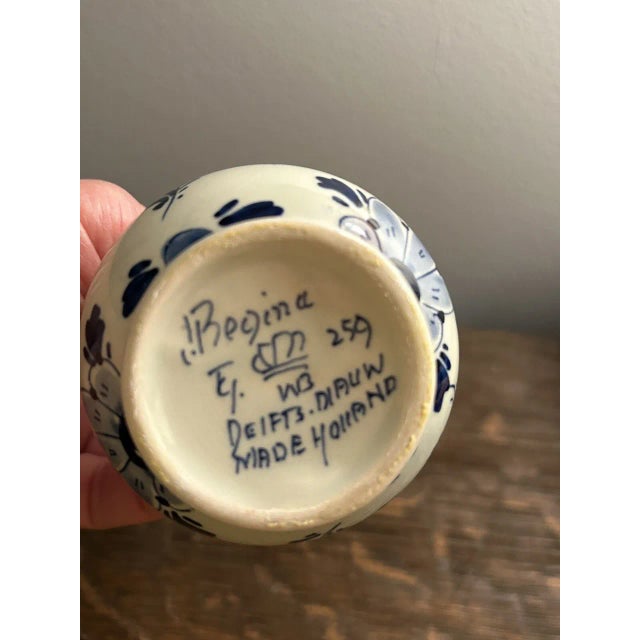 Mid-Century Modern Vintage Regina Delfts Blauw Bud Vase Blue and White Floral For Sale - Image 3 of 4