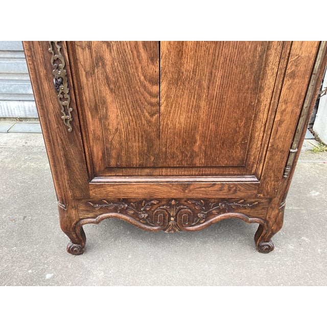 Charming Antique French Bonnettiere/Cabinet For Sale - Image 15 of 15