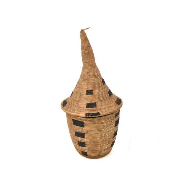 Early 20th Century Tutsi Basket with Lid Rwanda For Sale In Denver - Image 6 of 7