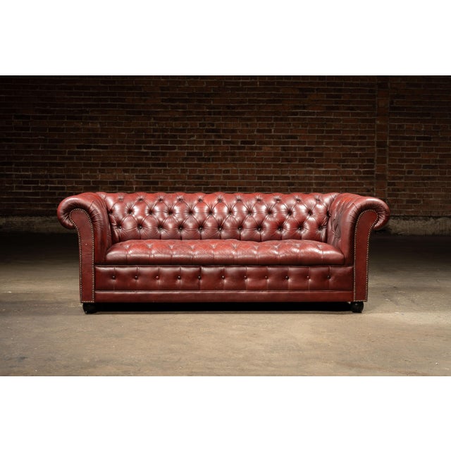 Traditional Vintage Leather Tufted Chesterfield Sofa With Nailhead Trim in Burgundy For Sale - Image 3 of 8