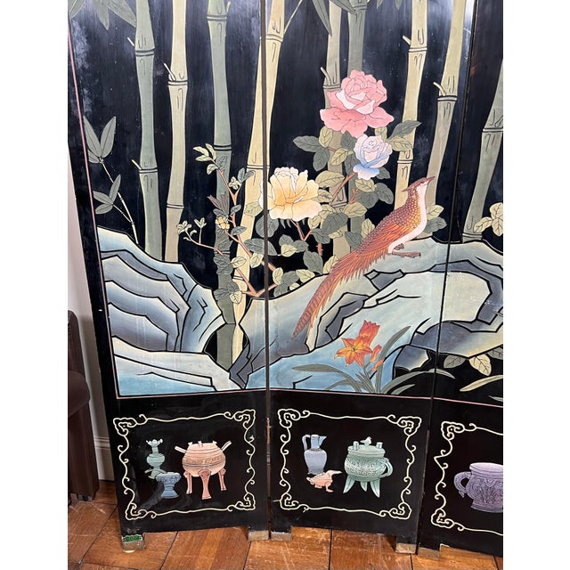 Paint Chinese lacquer screen with bird and bamboo decorations. Chinese work. For Sale - Image 7 of 12