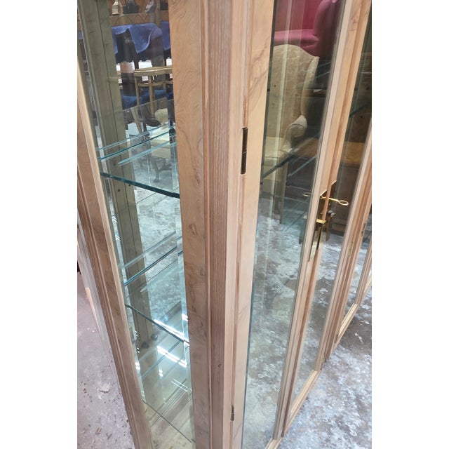 Transparent Pair of Vintage Drexel Heritage Olive Burl Wood and Glass Display Cabinets For Sale - Image 8 of 12