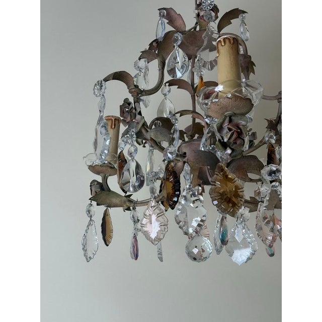 1950s Hollywood Regency Crystal 3-Arm Chandelier with Rose-Lilac Crystals from Palwa, 1950s For Sale - Image 5 of 17