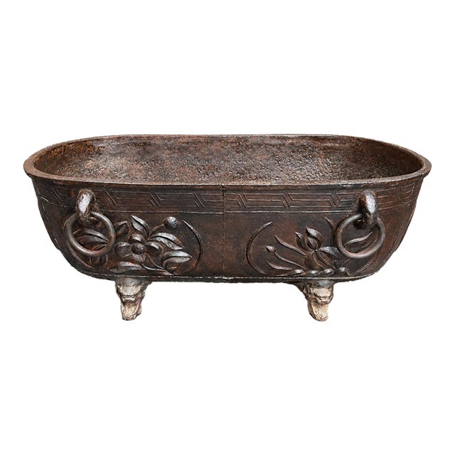 19th Century Chinese Cast Iron Bath Tub or Substantial Jardinière For Sale