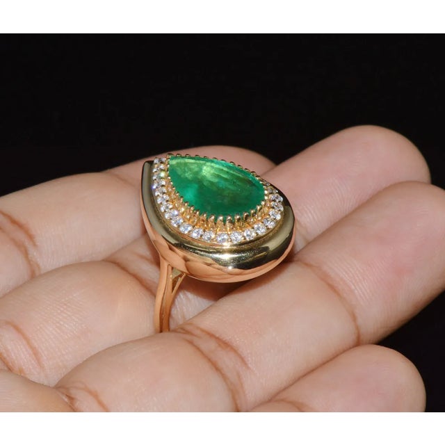 Gemstone GIA Certified Natural 6.46CTS VS F Diamond Emerald 18K Solid Gold Halo Domed Ring, size 7 For Sale - Image 7 of 10